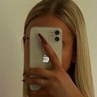 Lucycombe Naakt