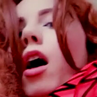 Ludella Hahn Naakt