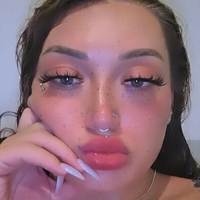 Luxurious Larue Naakt