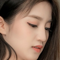 Maming Naakt