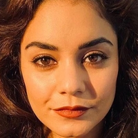 May Calamawy Naakt
