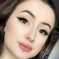 mi_ameli Naakt
