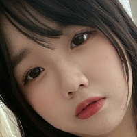 Mika Ying Naakt