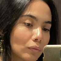 Monica Yee Naakt
