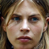Noemie Godin Naakt