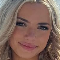 Nomi Sheridan Naakt