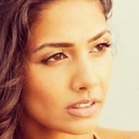 Nosheen Phoenix Naakt