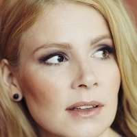 Pamela Tola Naakt