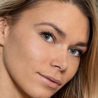 Paulina Naakt