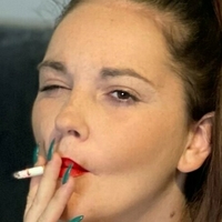phoebesmokes Naakt