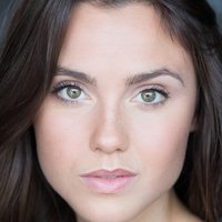 Poppy Drayton Naakt