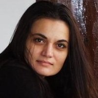 Radita Rosu Naakt