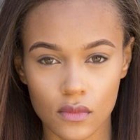 Reign Edwards Naakt