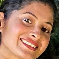 Renu Chandra Naakt