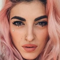 Roshelle Naakt