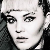 Sonya Tayurskaya Naakt