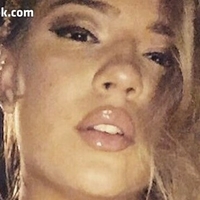 Stephanie Camila Naakt