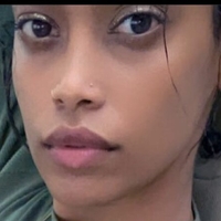 Stephanie Singh Naakt
