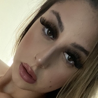 Submissive Skylar Naakt