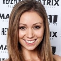 Tamaryn Payne Naakt