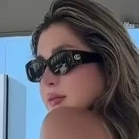 Valeria Naakt