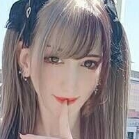 x.meki Naakt