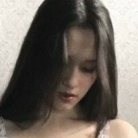 yiwedk Naakt