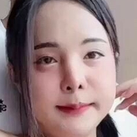 Yoshithun Naakt
