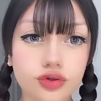 Yozani Naakt