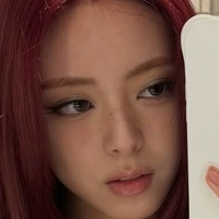 Yuna - ITZY (유나, Shin Yu Na) Naakt